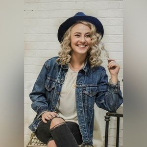 Meet your Posher, Allison